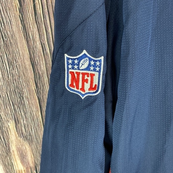 Official NFL Buffalo Bills ‘On Field’ Fleece Lined Hooded Polyester Jacket- 2XL - Picture 4 of 12